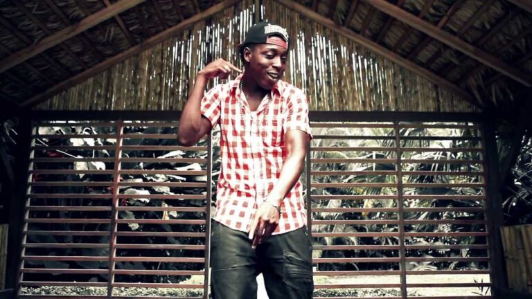 ella esta con otro pero quiere estar conmigo