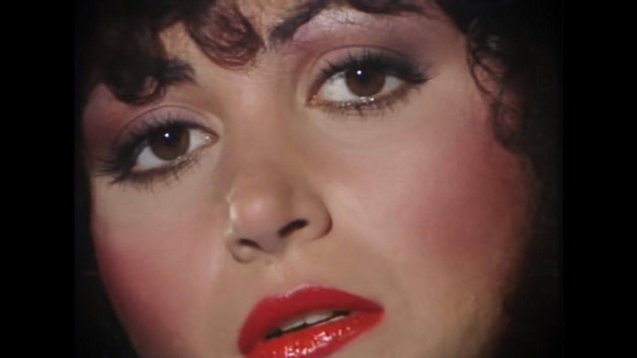 ella me dijo que me amaba y no era verdad