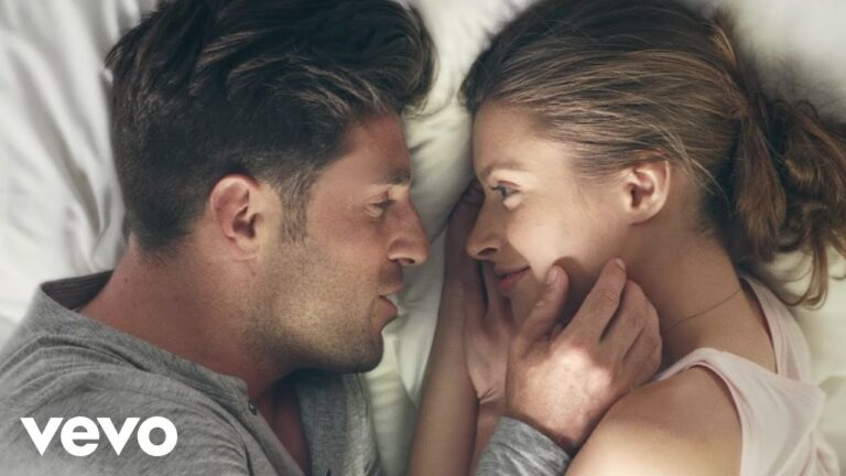 feliz con lo que tengo feliz con lo que siento