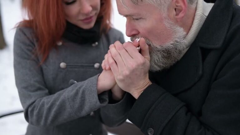 mi novia piensa que le soy infiel