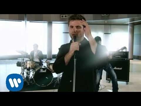 no debes pedir perdon tan solo te quiero mas