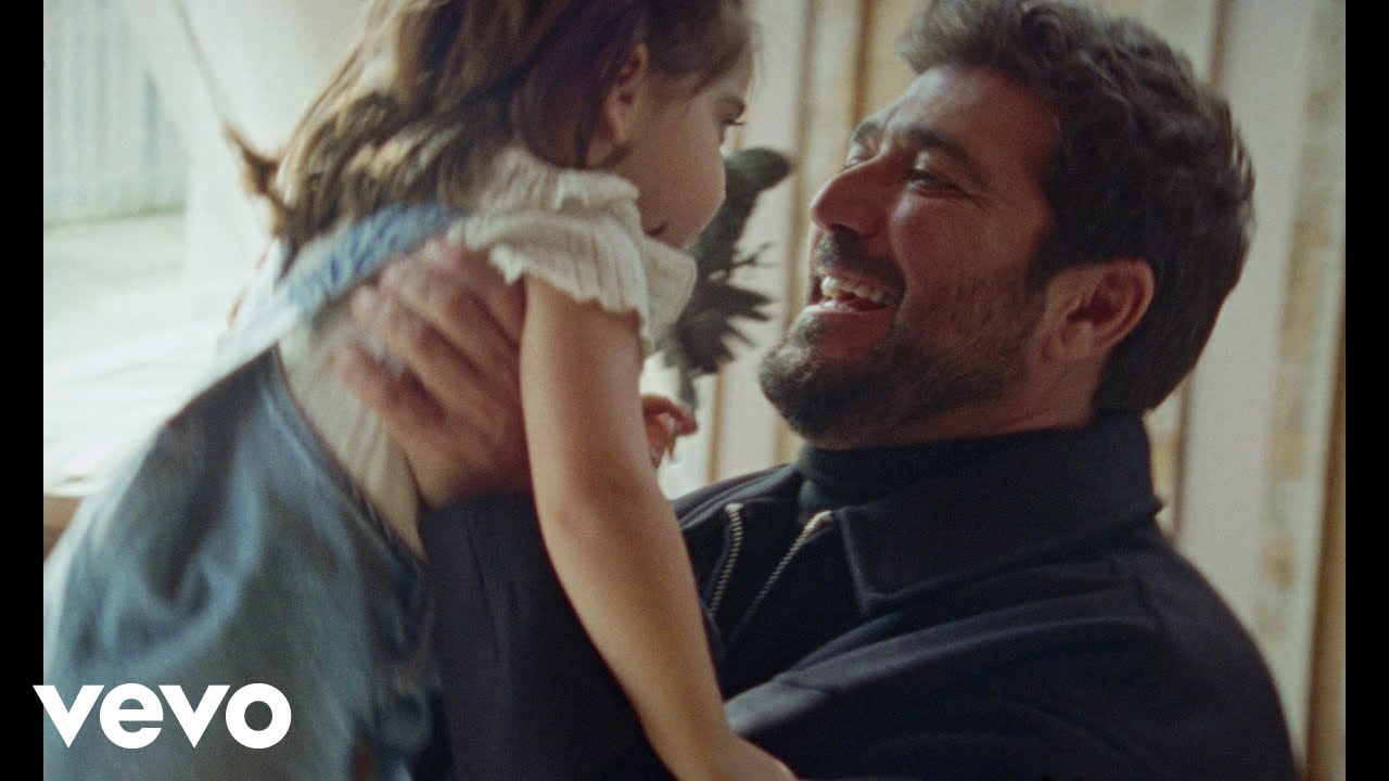 no hay momento que no piense en ti