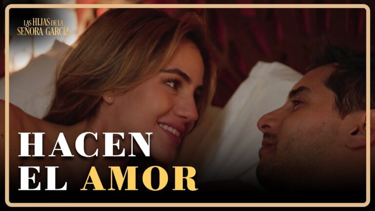 pareja hacen el amor en el mar