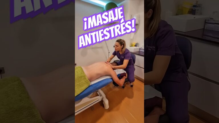 profesional que relaja los músculos