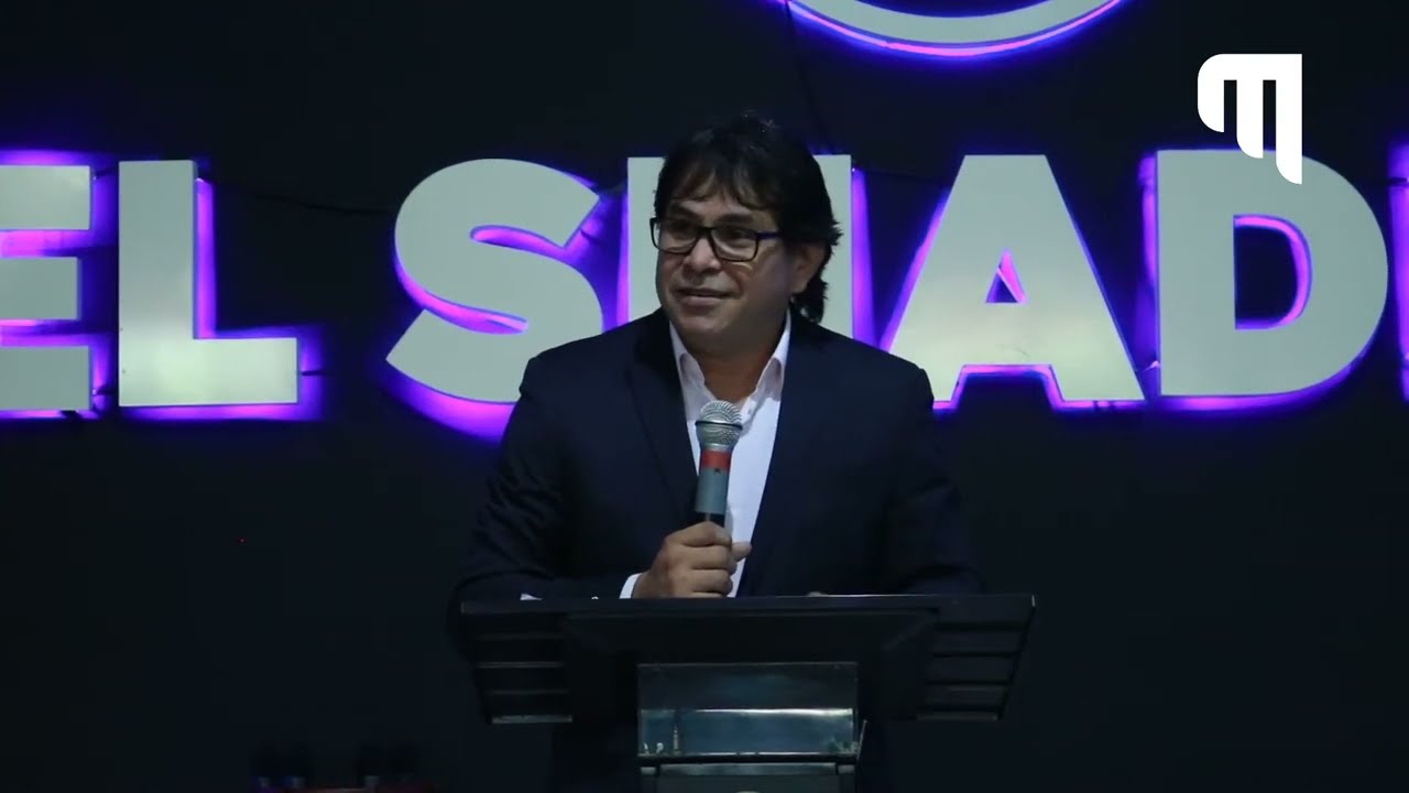 que tiene alto concepto de si mismo