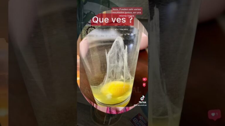 revelar algo que debía mantenerse en secreto